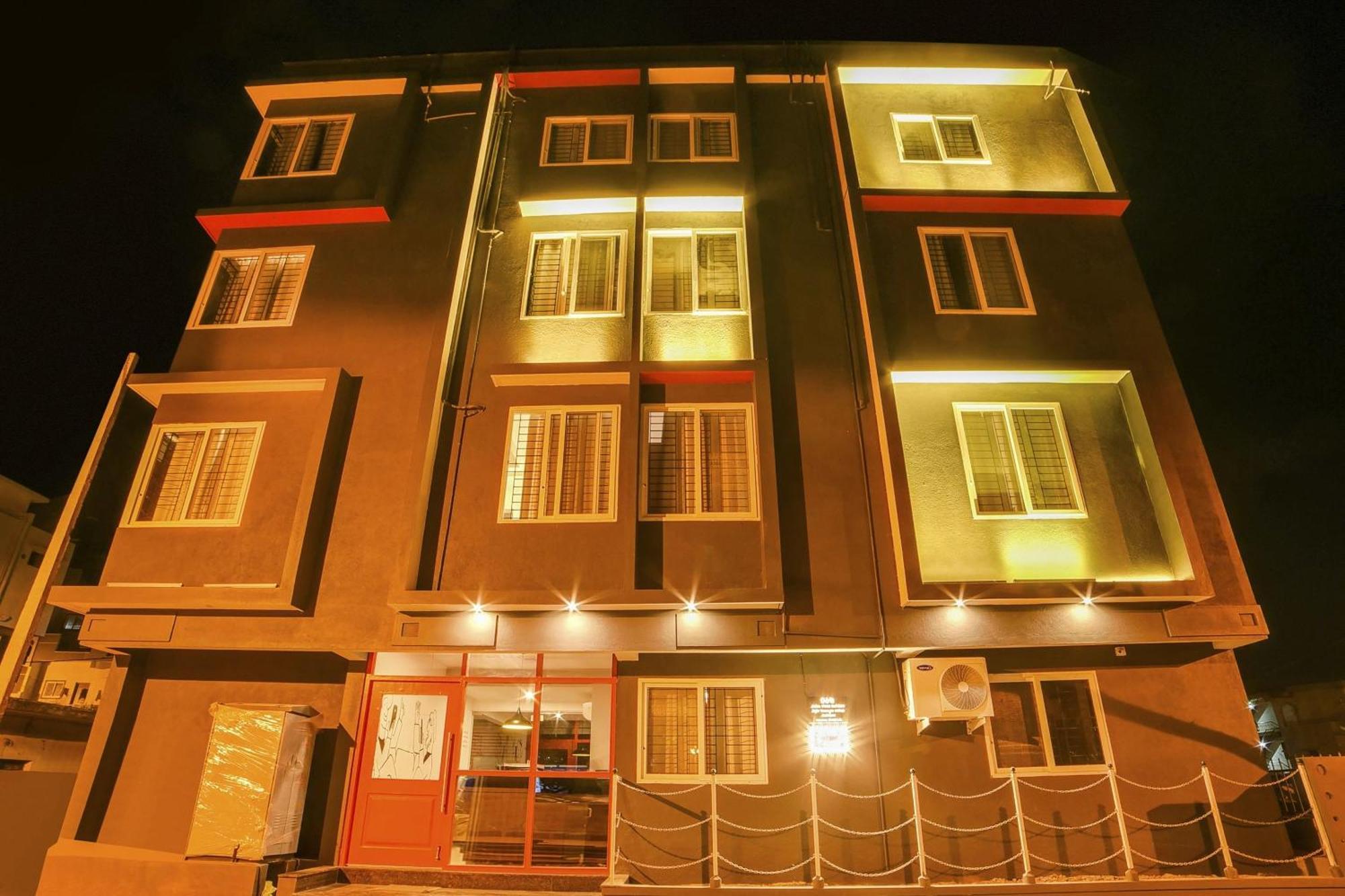 Townhouse Sarvar Hospitality Near Ascendas Park Square Mall Бангалор Экстерьер фото